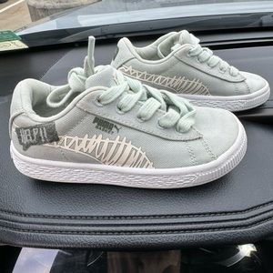 Puma light green boys sneakers size 10